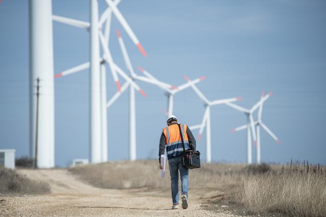 出口美国100%自主产权全球市占17%！国产锂电设备传来捷报(图1)