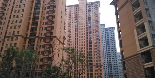 今明两年刚需买房的老百姓要牢记这7个字：买旧、买大、不买四(图8)