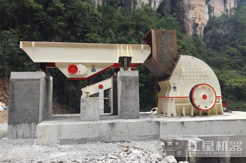 锤式破碎机(图1)