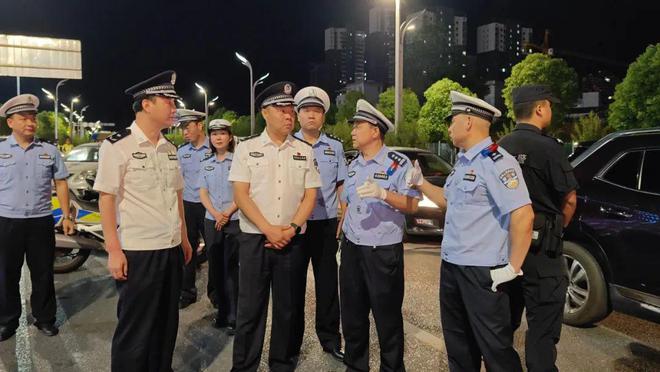 超员、超载、非法载人!安康重拳整治!(图1)