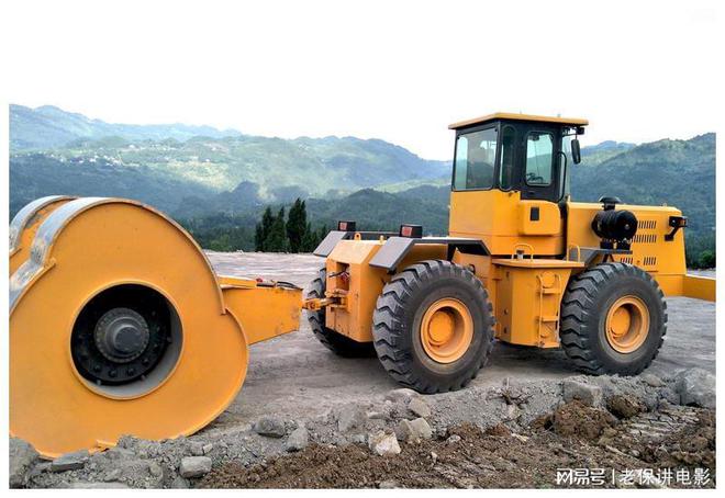 冲击压路机型号的区别有哪些？冲击压路机型号如何选择？(图1)