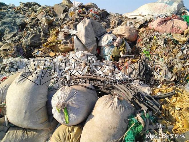 废纺织品与皮革边角料的绿色重生:皮革边角料破碎机的创新应用(图1)