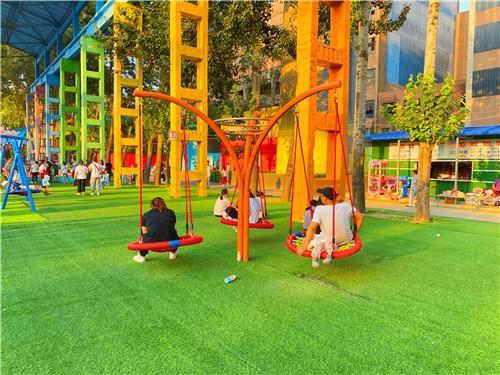 户外非标无动力游乐设备如何让经营者获得更多营收(图2)