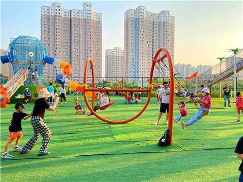 户外非标无动力游乐设备如何让经营者获得更多营收(图1)