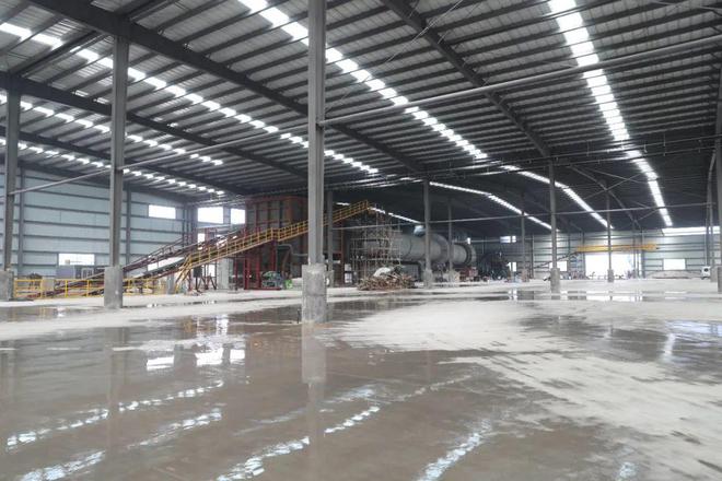 卢东磊带队到日照经开区部分项目和企业现场办公(图1)