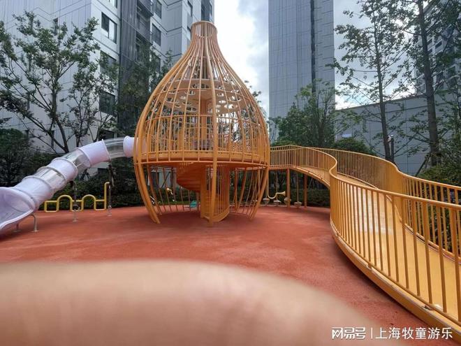 户外游乐场所选择非标定制游乐设备有哪些优势(图1)