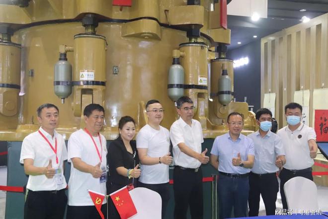 顺达重矿集团携H900多缸圆锥破碎机赴第六届广州砂石展(图3)