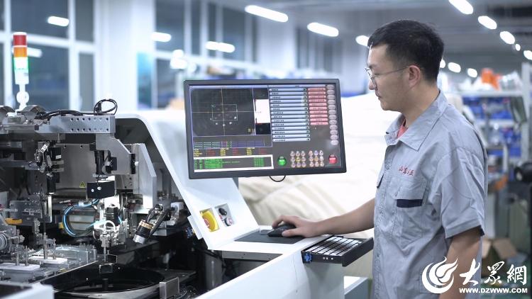 新质潍坊丨①方寸间窥得“新质”奥秘(图1)