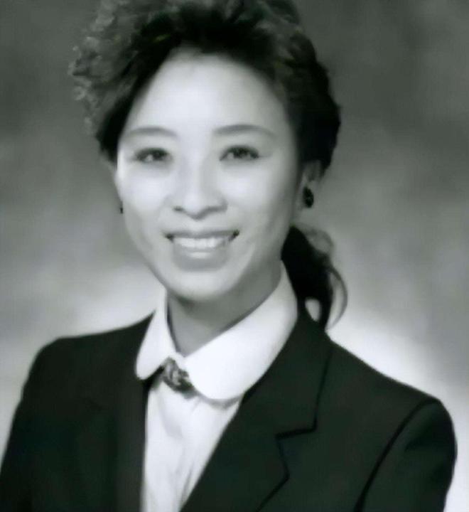 911飞机上华裔空姐邓月薇临终留下20分钟录音她真的很聪明(图12)