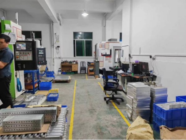 从图纸到奇迹：裕元精密打造高精度精密零件(图1)