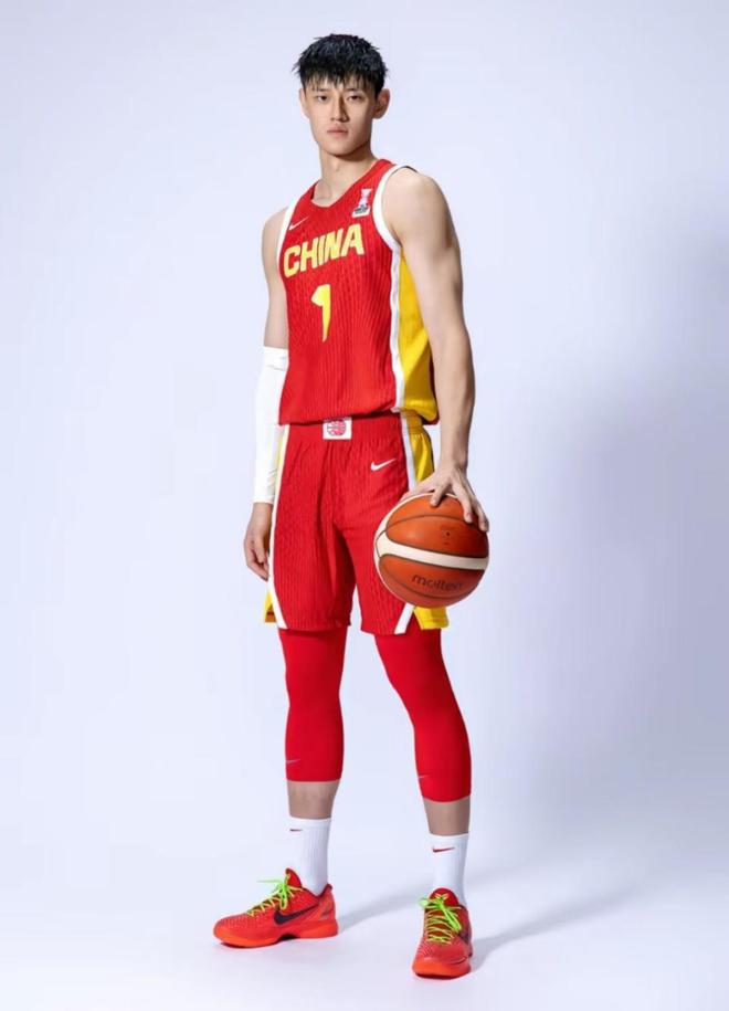 郭导上任正赛首秀两人表现受期待四人打过三篮一人有奥运经历(图3)