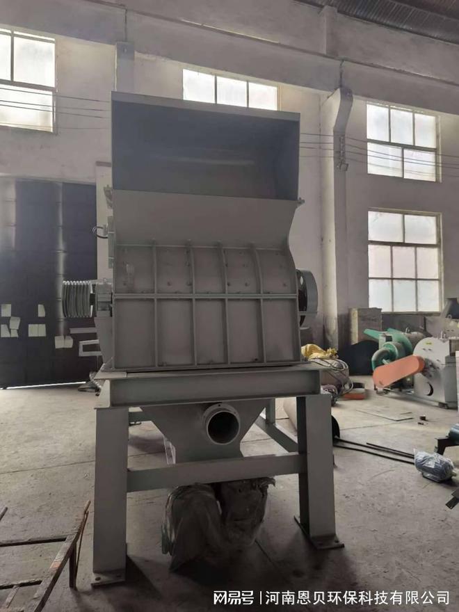 玉米芯粉碎机工作原理及选型指南助你轻松选购！(图3)