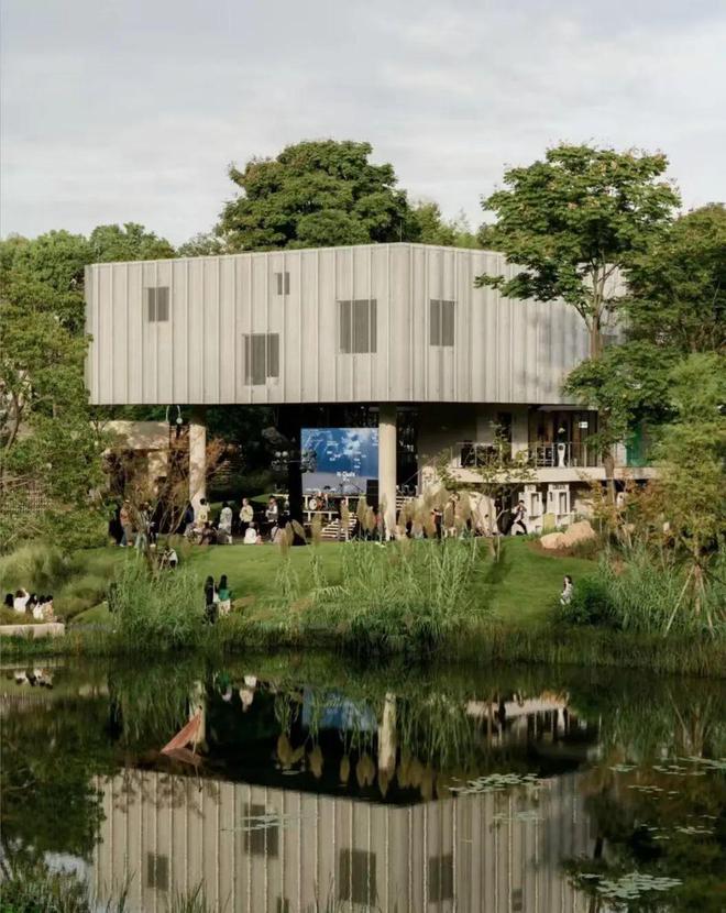 2025年“被逼出来”的非标商业还能怎样进化？提问2025商业(图5)