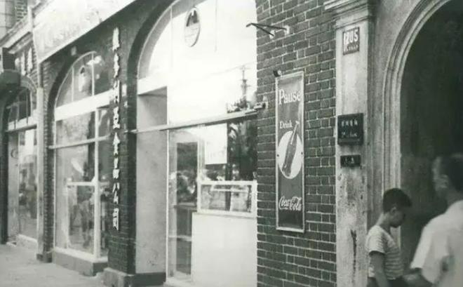 难得一见的老照片：民国时期的上海可口可乐广告随处可见(图3)