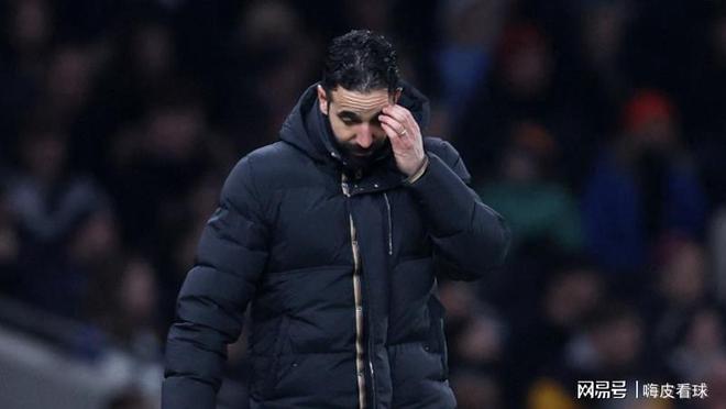 冠军梦破碎！击垮利物浦击退阿森纳曼联连续两年成为审判官(图3)