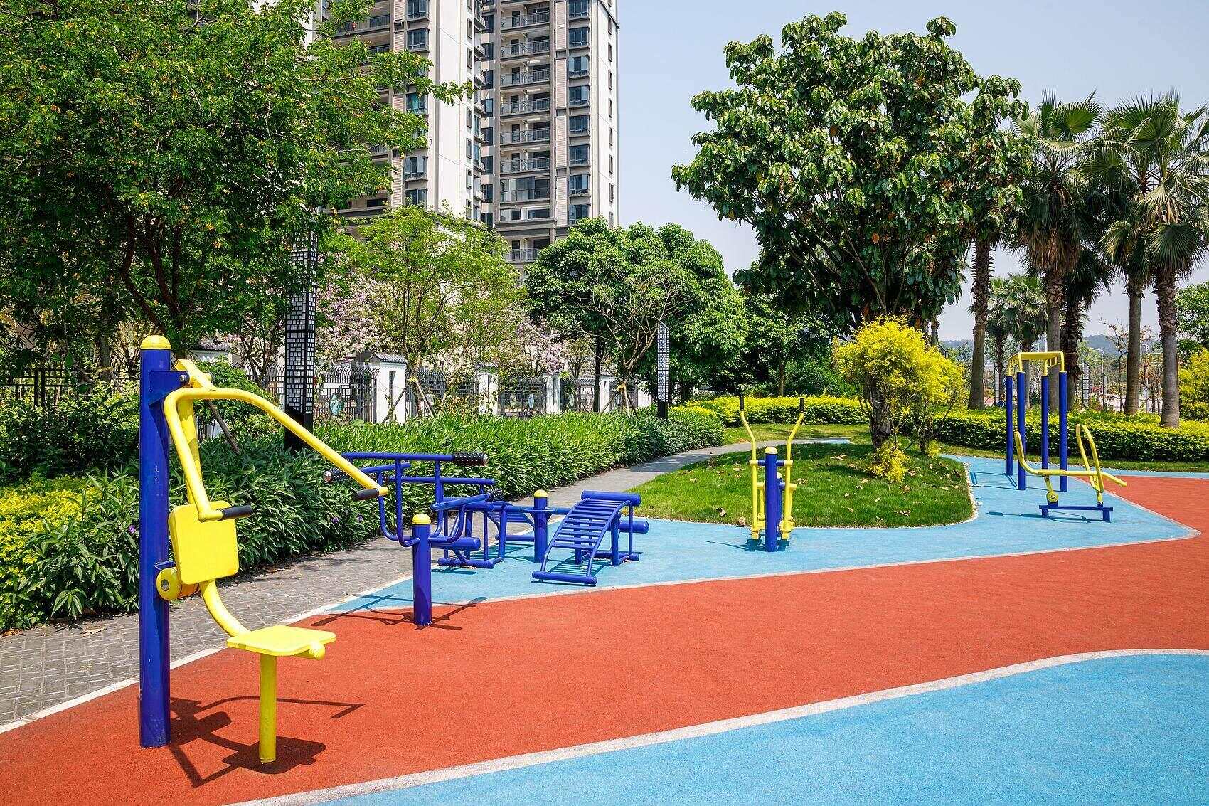 不合格公共健身器材进入市场查厂家更要查“幕后”丨时评(图1)