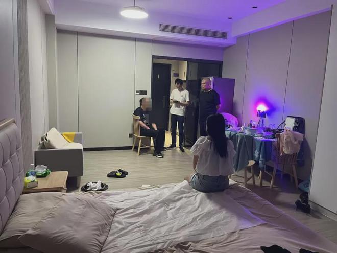 【铜陵头条0501】再见水塔！2天抓获2名涉黄嫌疑人、1名涉诈嫌疑人！@东城家园小区部分楼栋注意！(图4)