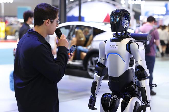 纽北专为小米设置「小米弯道」；马斯克xAI估值超1200亿美元；智元办机器人比赛奖金50万美元(图7)