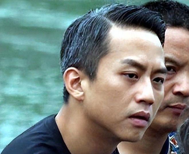 邓超79岁母亲：女儿患癌丈夫离世14年还好儿子儿媳孝顺陪着她(图12)