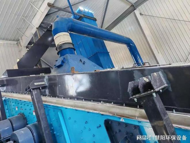 颚式破碎机配套除尘器（袋式过滤系统）(图1)