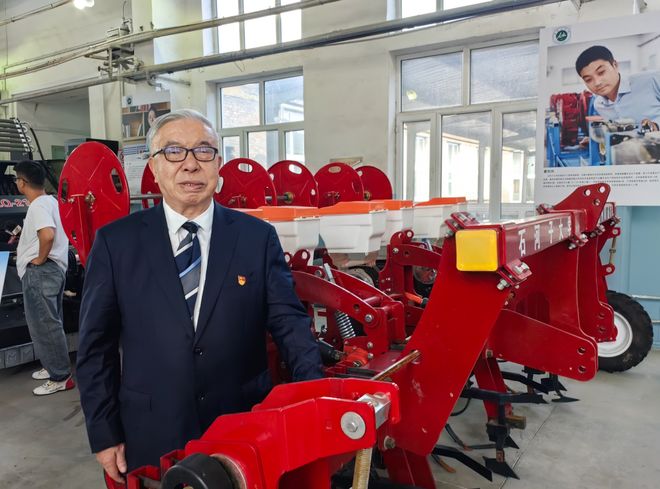 大学2025｜对话陈学庚院士：农业智能化不是目的通过智能化让农民挣到钱才有意义(图1)