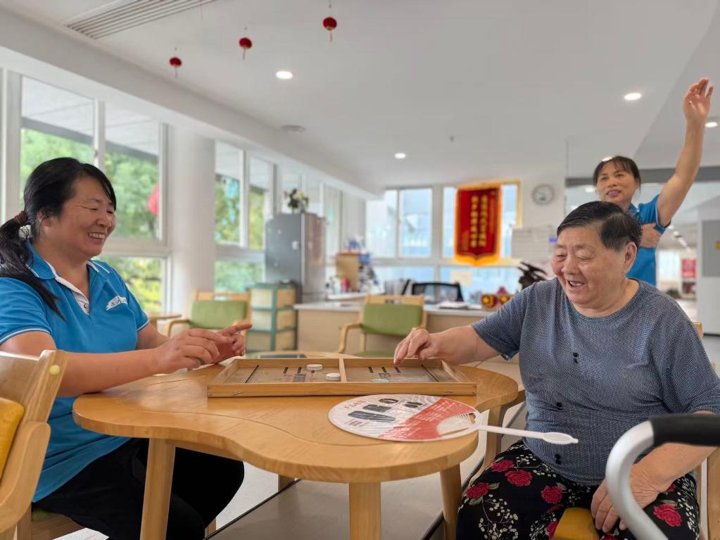 杭州99元假期“短托养老”让子女省心、老人舒心(图1)