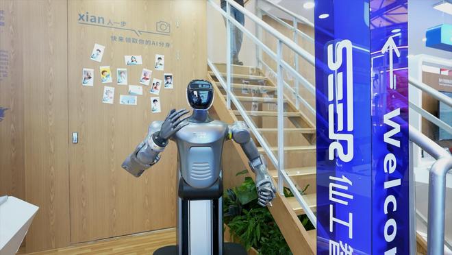机器人“抢镜”物流展上市公司争相发新品(图1)