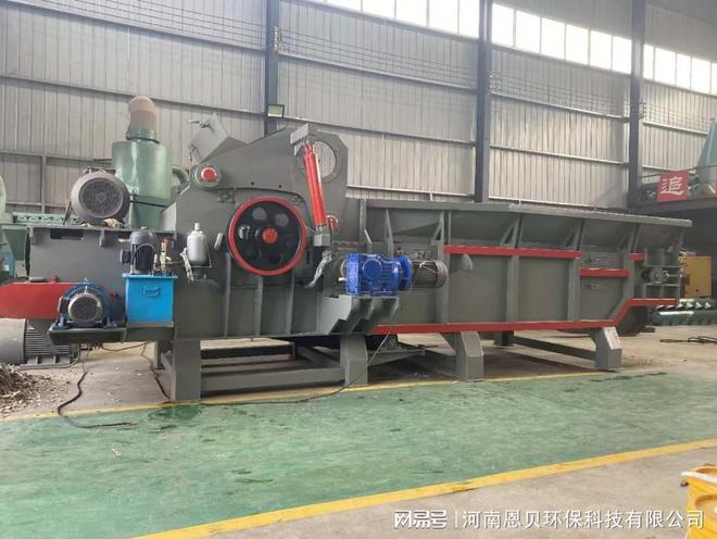 选购柴油移动木材综合破碎机价格合理才是硬道理!(图2)