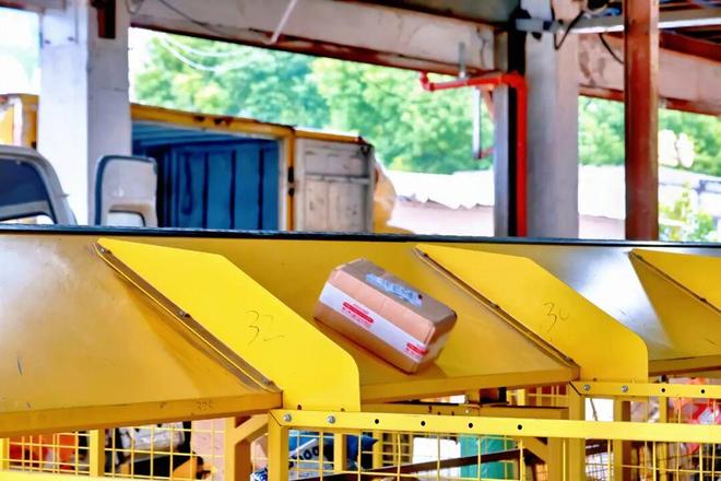 双十一包裹“秒速”分拣的秘密?藏在青浦这家企业的技术里→(图1)