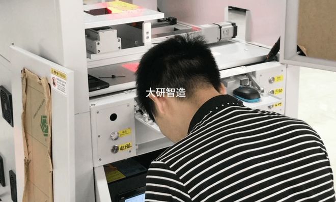 精密适配非标需求:小批量定制激光锡球焊设备的技术赋能与场景(图1)