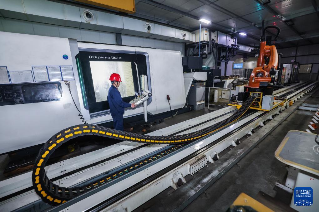 浙江诸暨：数字化改造助力产业智造转型升级(图2)